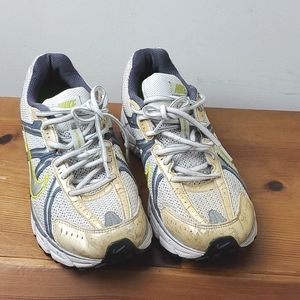 Nike Air Pegasus 25 Series Size 7.5   324493-101